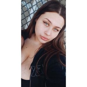 Meet your Posher, Claudia